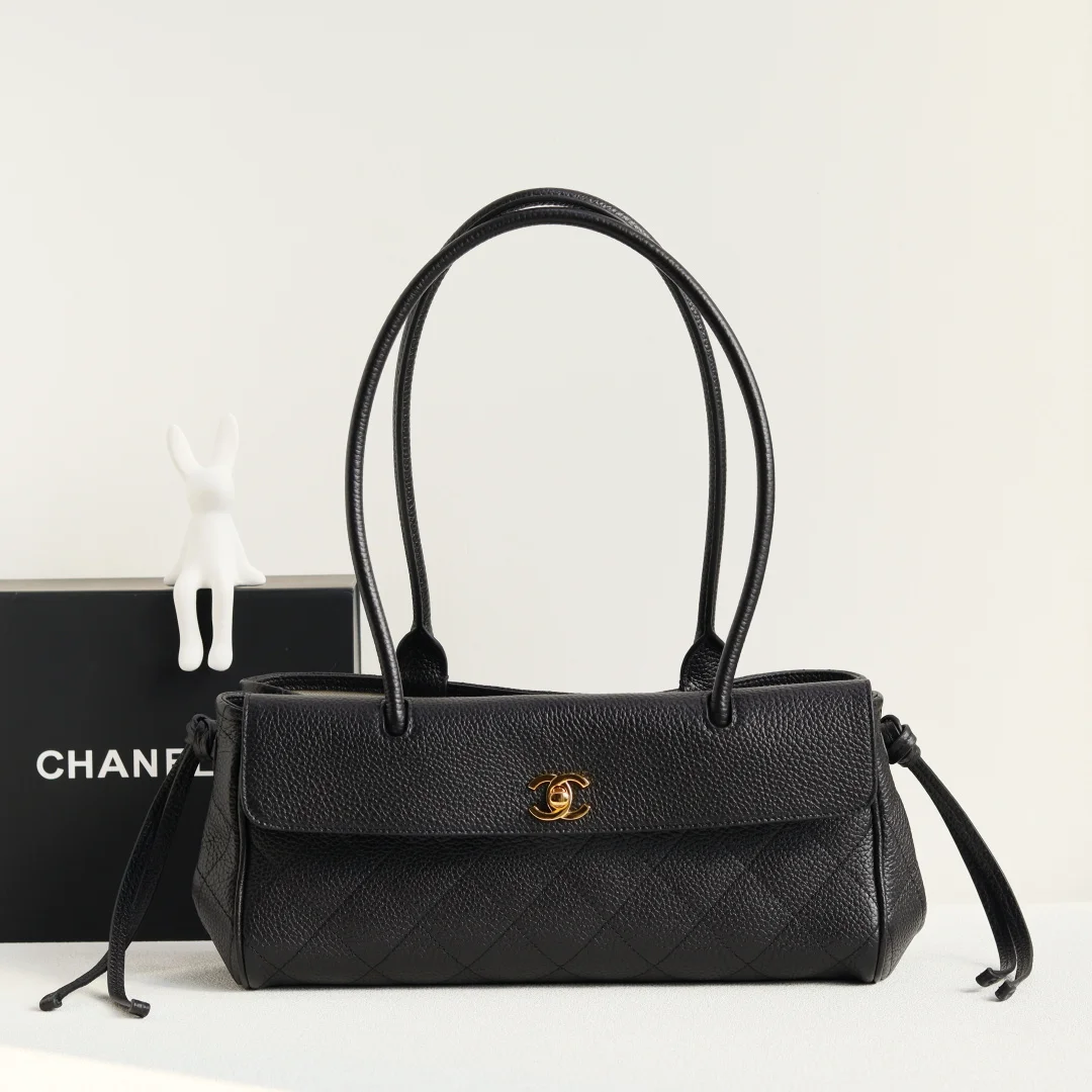 Chanel AS6288 Star Model Lychee Pattern Baguette Bag Women s Shoulder Bag Chanel AS6288 Star Model Lychee Pattern Baguette Bag Women s Shoulder Bag