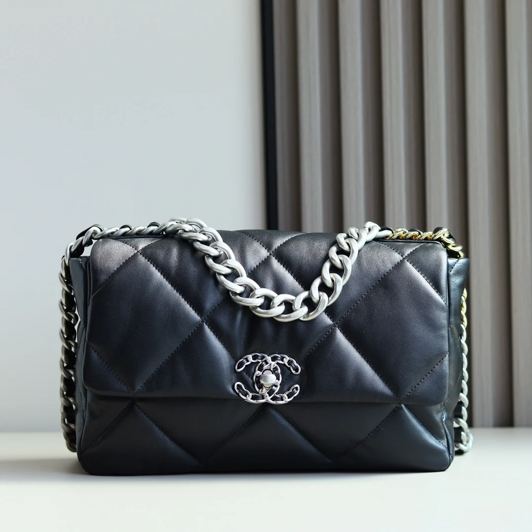 Chanel 1161 Square Genuine Goat Leather Handbag Women s Crossbody Bag Chanel 1161 Square Genuine Goat Leather Handbag Women s Crossbody Bag