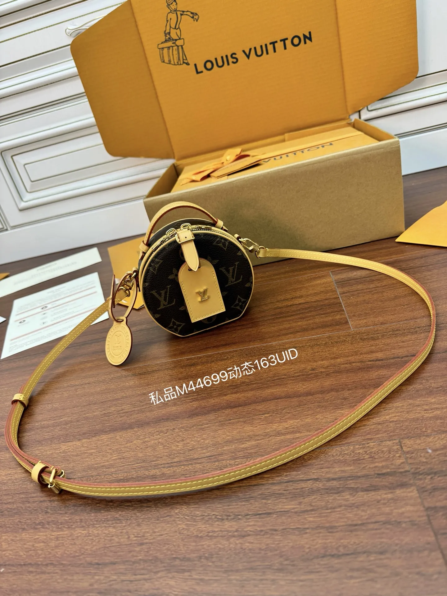 Louis Vuitton M44699 Italian A-Grade Leather Handbag Women s Crossbody Bag