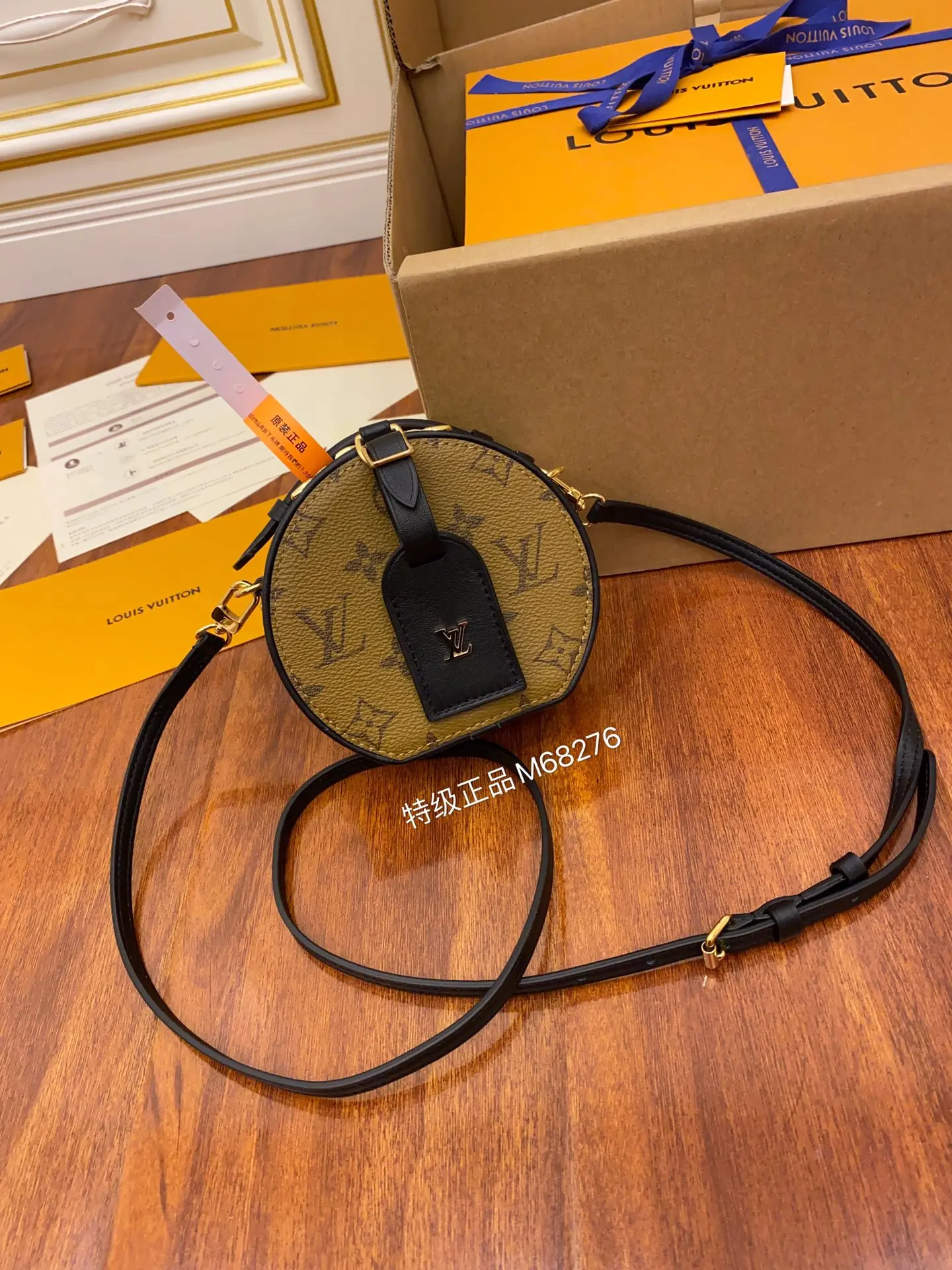 Louis Vuitton M68276 Italian A-grade leather handbag Women s crossbody bag Louis Vuitton M68276 Italian A-grade leather handbag Women s crossbody bag