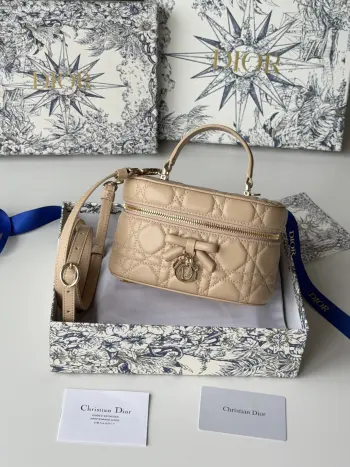 S2603PUQA_M39Z Bowknot Pearl Chain Makeup Bag Women s Crossbody Bag Replica Dior womens bags