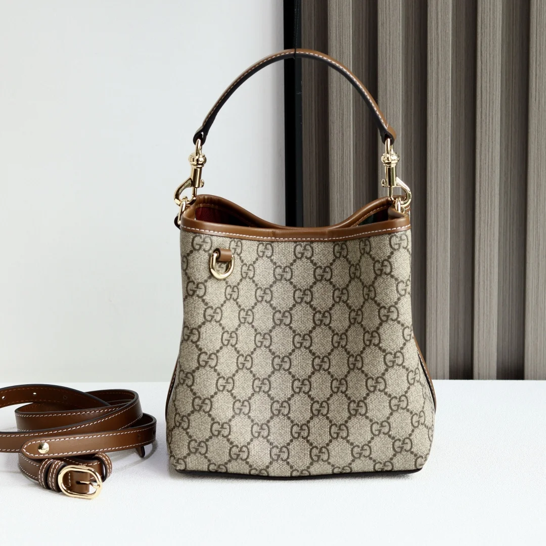 Gucci 815118 Medium Letter Pattern Tote Bag Women s Crossbody Bag Gucci 815118 Medium Letter Pattern Tote Bag Women s Crossbody Bag
