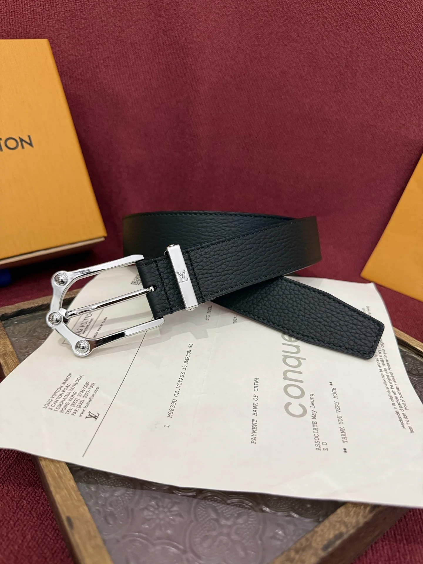 Louis Vuitton Letter pattern belt men s belt Louis Vuitton Letter pattern belt men s belt