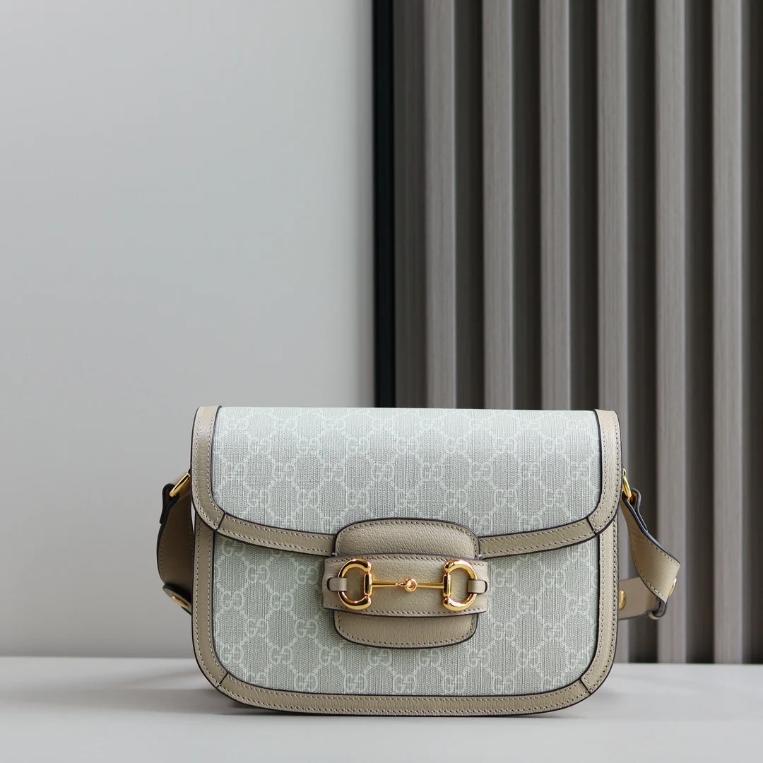Gucci G602204 All-copper Horsebit Buckle Saddle Bag Women s Crossbody Bag Gucci G602204 All-copper Horsebit Buckle Saddle Bag Women s Crossbody Bag
