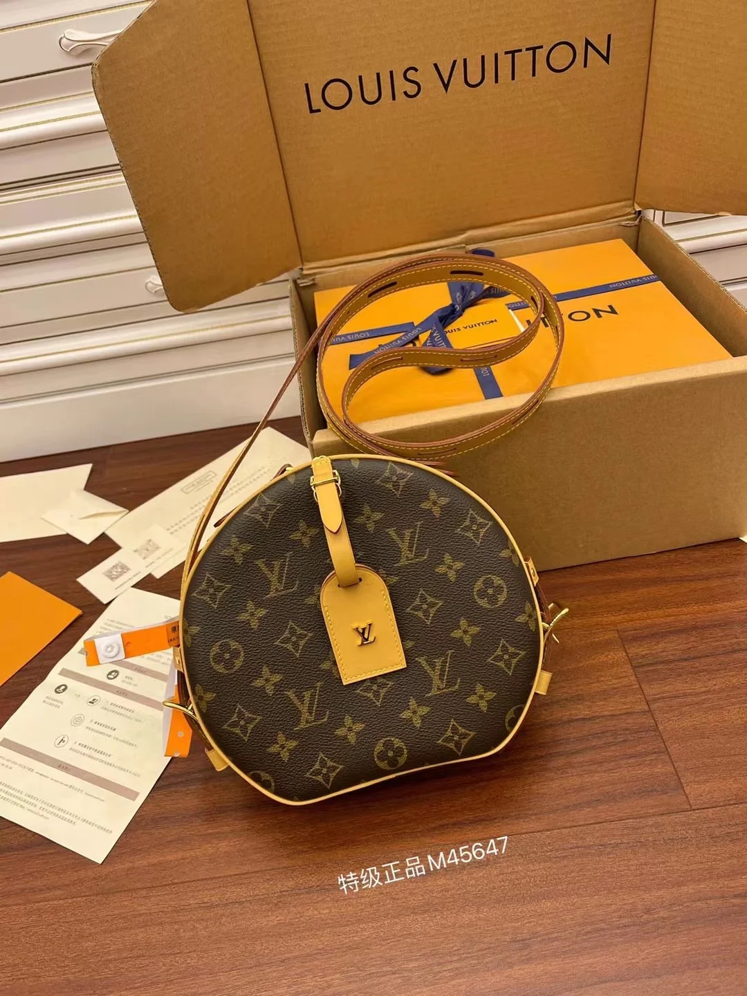 Louis Vuitton M45647 Italian Grade A Leather Handbag Women s Crossbody Bag Louis Vuitton M45647 Italian Grade A Leather Handbag Women s Crossbody Bag