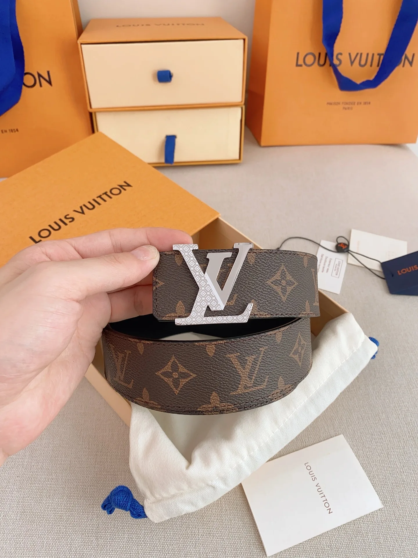 Louis Vuitton Premium Steel Buckle Reversible Belt Men s Belt