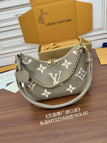 M13224 Italian A-grade leather handbag Women s crossbody bag Replica Louis Vuitton womens bags