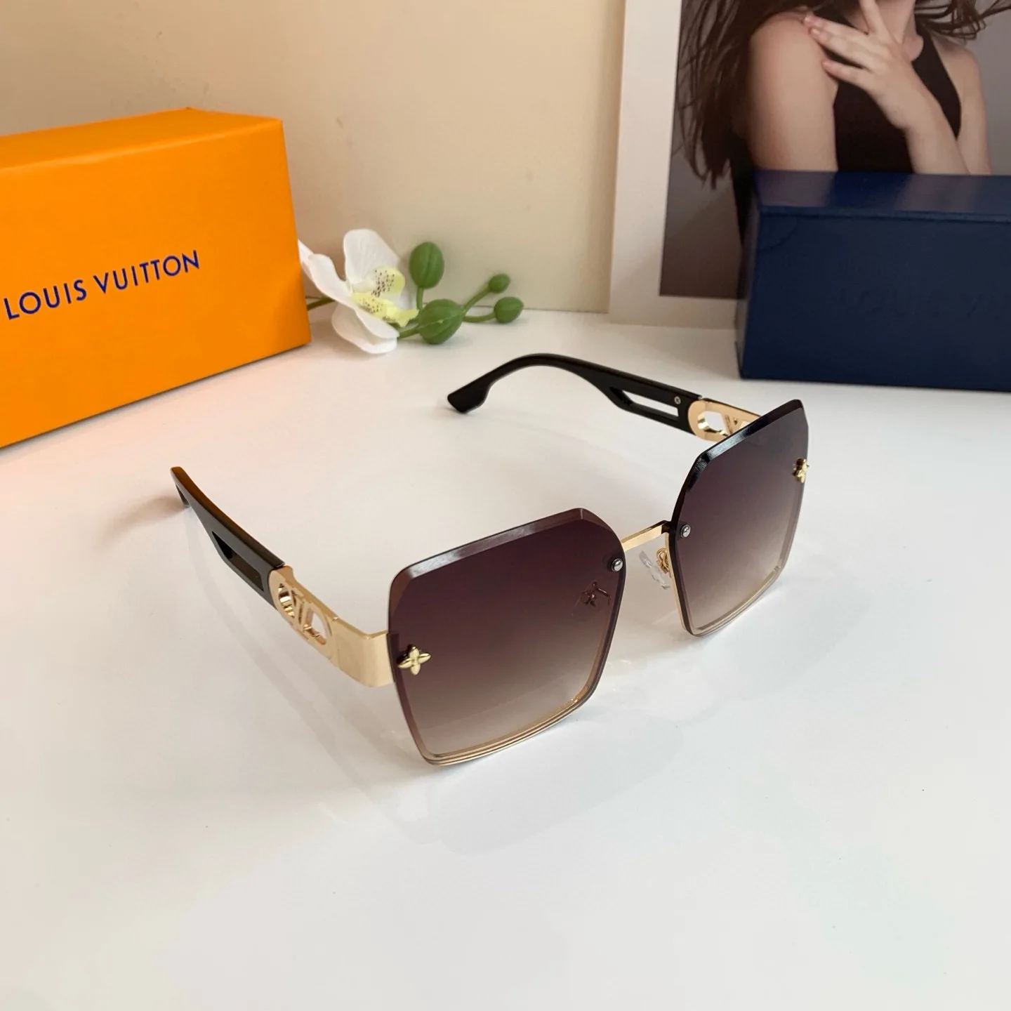 Louis Vuitton Metal square frame sunglasses for men and women Louis Vuitton Metal square frame sunglasses for men and women