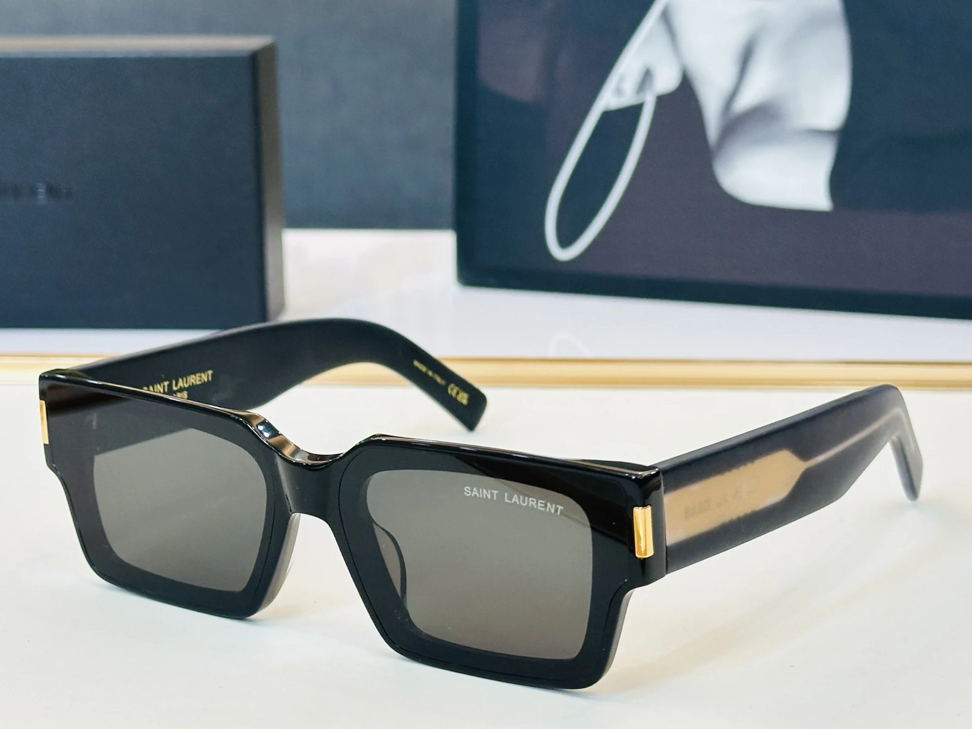 SAINT LAURENT Sunglasses for UV protection SAINT LAURENT Sunglasses for UV protection