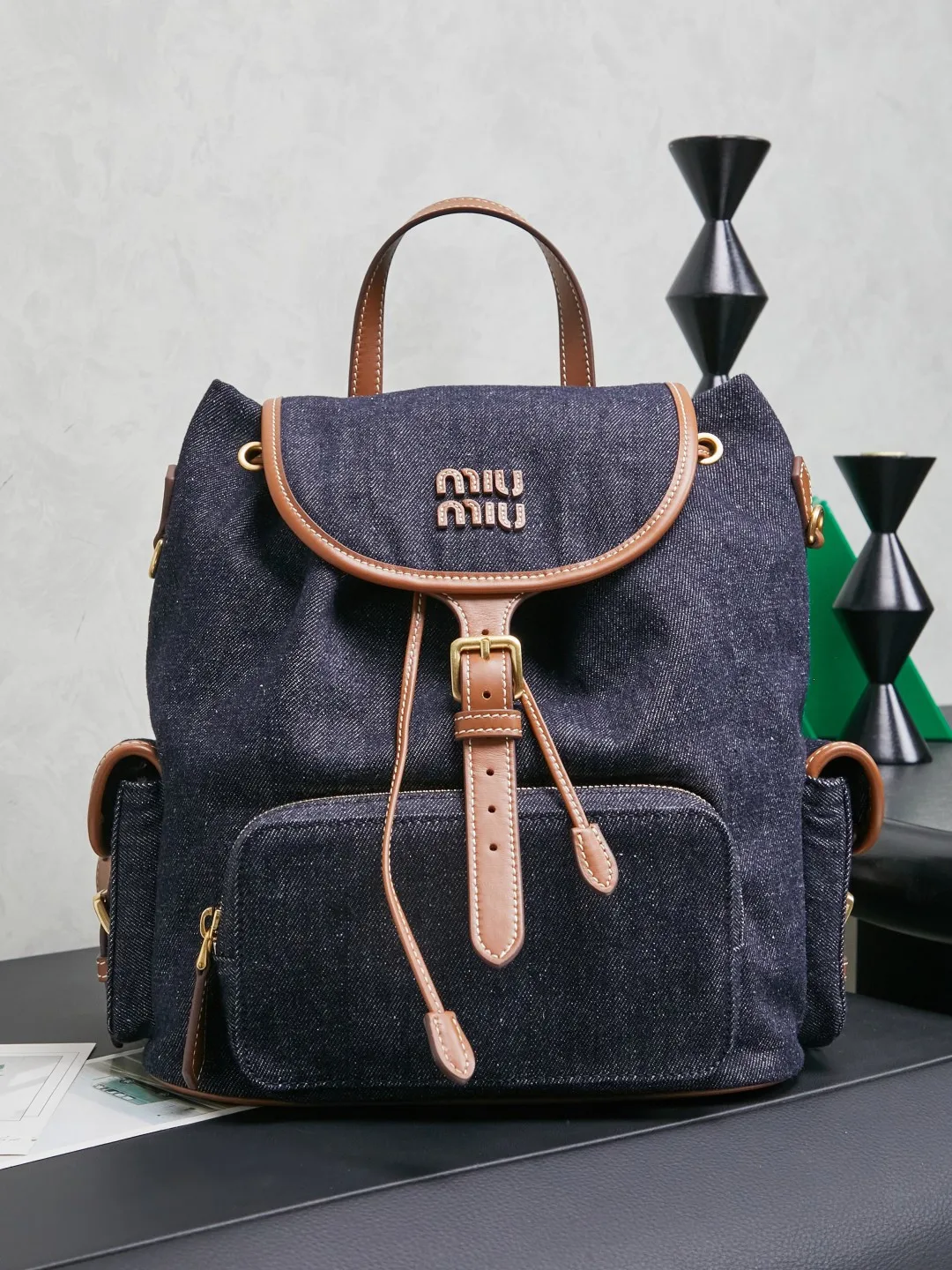 MIU MIU 5BZ042 New Arrivals College Style Backpack Backpack MIU MIU 5BZ042 New Arrivals College Style Backpack Backpack