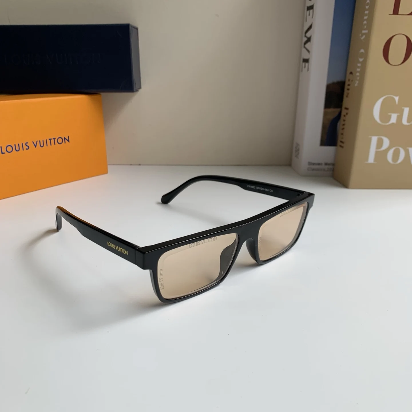 Louis Vuitton Metal square frame sunglasses for men and women Louis Vuitton Metal square frame sunglasses for men and women