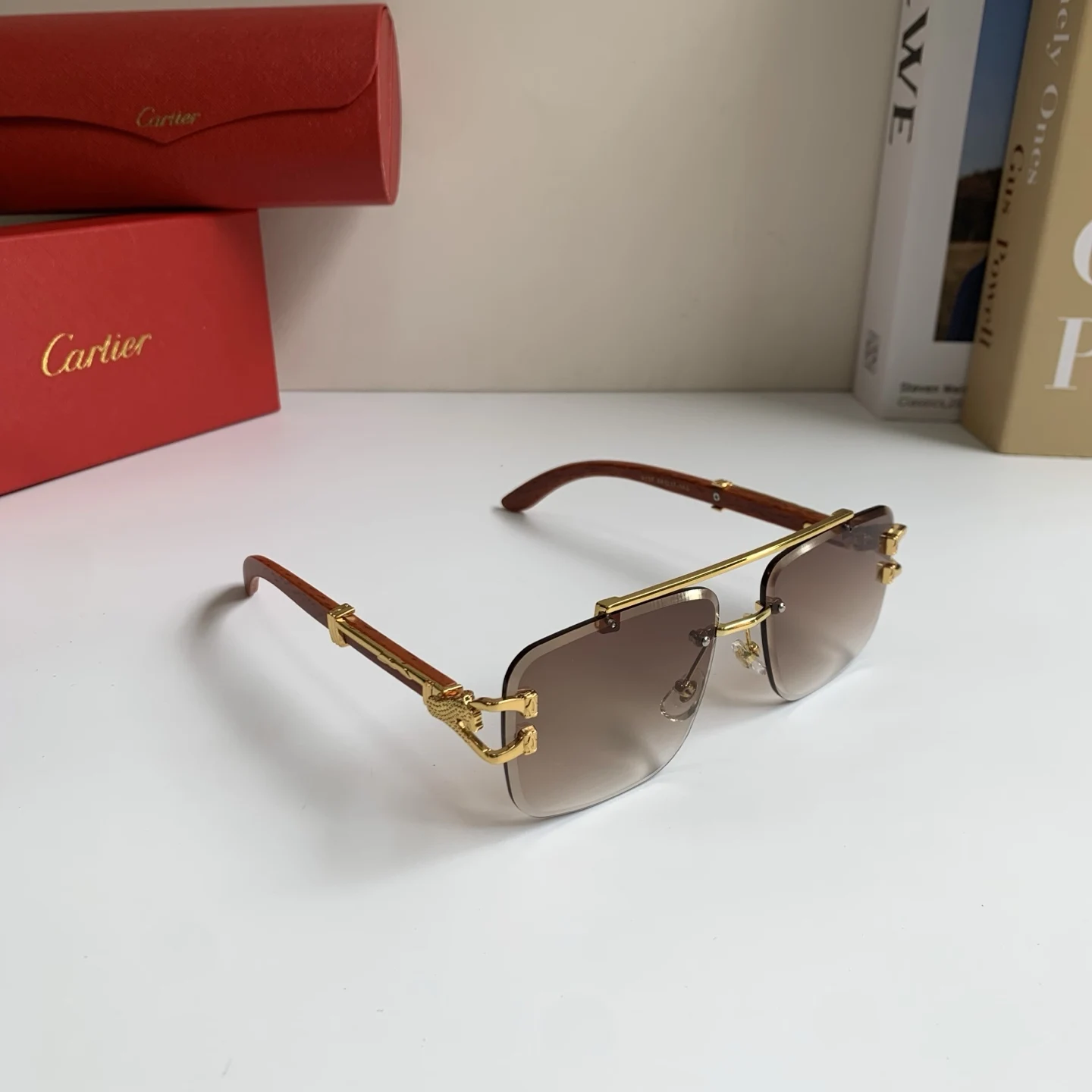 Cartier New high-end frameless sunglasses Cartier New high-end frameless sunglasses