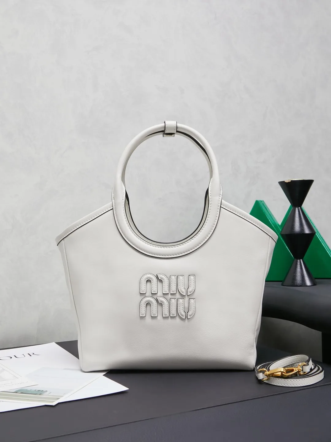 MIU MIU 5BG288 Isetan Limited Tote Bag Women s Crossbody Bag MIU MIU 5BG288 Isetan Limited Tote Bag Women s Crossbody Bag