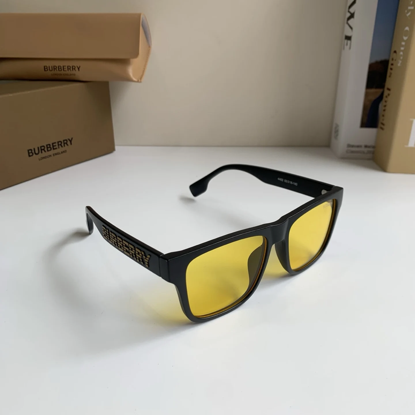Burberry Luxury Fashion Square Sunglasses