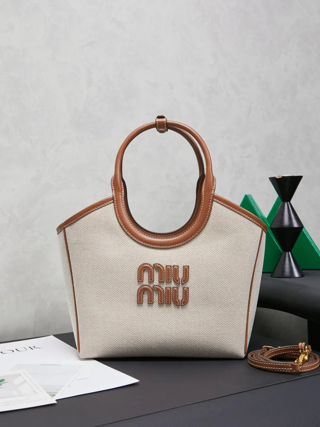 MIU MIU 5BG288 Isetan Limited Tote Bag Women s Crossbody Bag MIU MIU 5BG288 Isetan Limited Tote Bag Women s Crossbody Bag