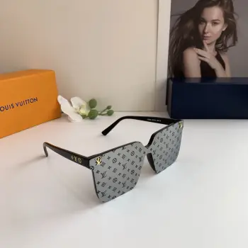 Outdoor High-Intensity Sunglasses Replica Louis Vuitton Sunglasses