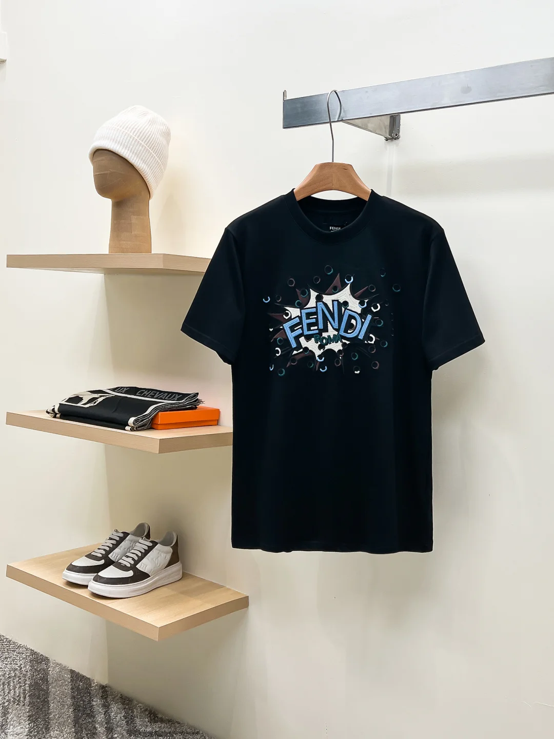 Fendi Fashion Casual Round Neck Short Sleeve T-Shirt Fendi Fashion Casual Round Neck Short Sleeve T-Shirt