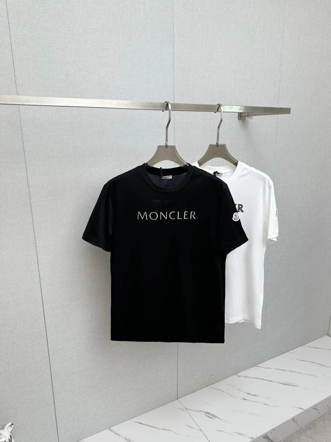 Moncler Latest short-sleeve round-neck T-shirt