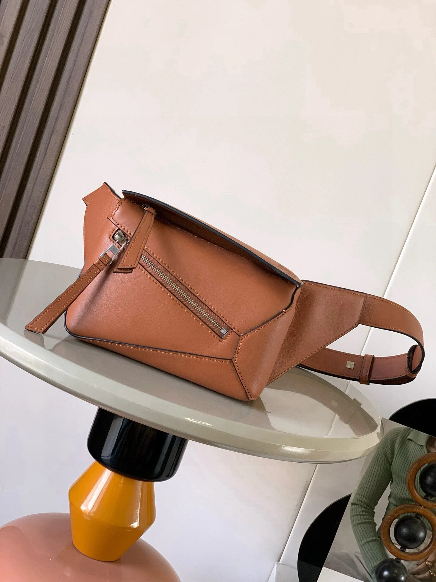Loewe 9114 Small Classic Cowhide Leather Waist Bag Waist Bag Loewe 9114 Small Classic Cowhide Leather Waist Bag Waist Bag