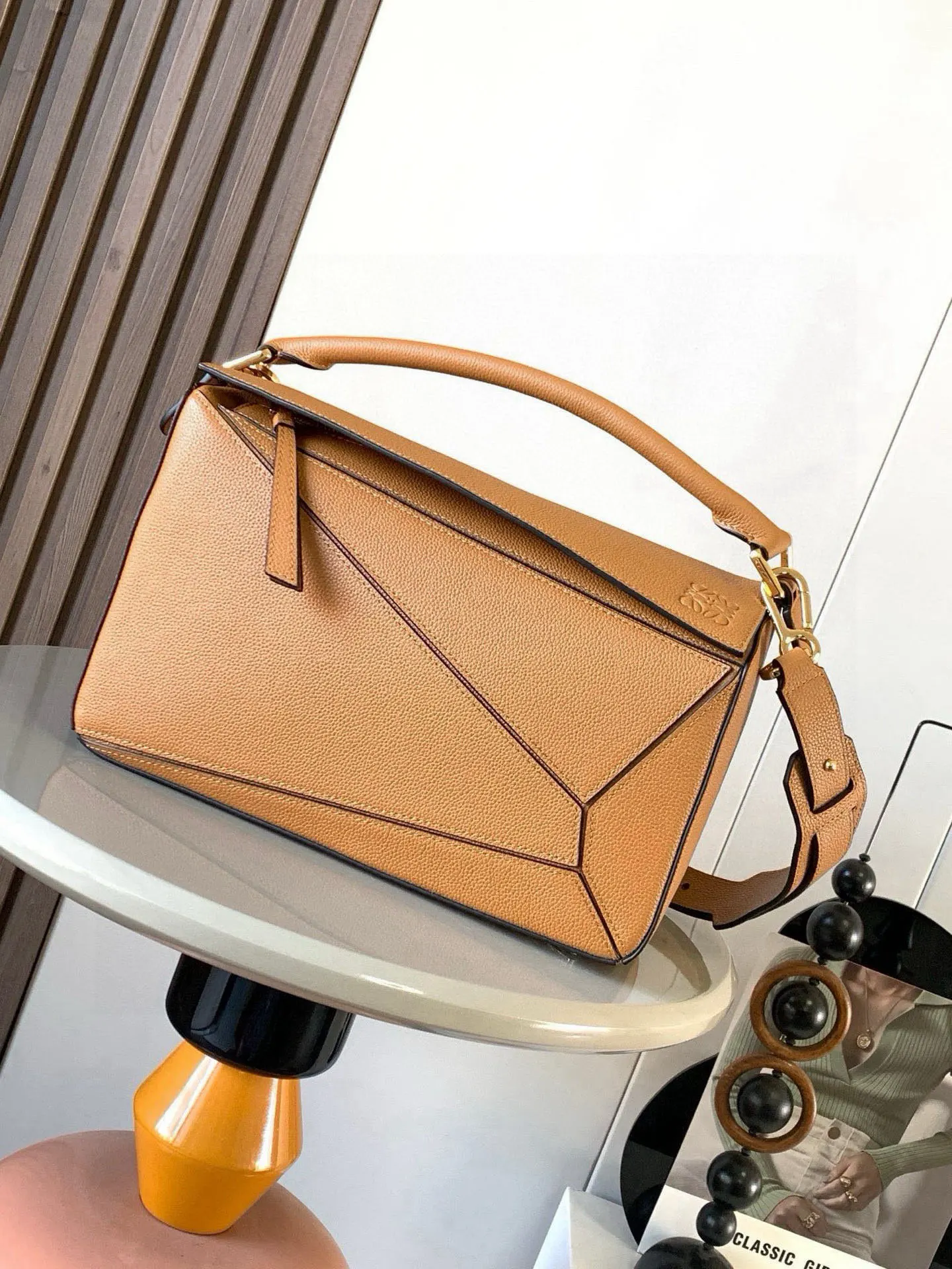 Loewe 9017 Lychee Pattern Cowhide Handbag Women s Crossbody Bag