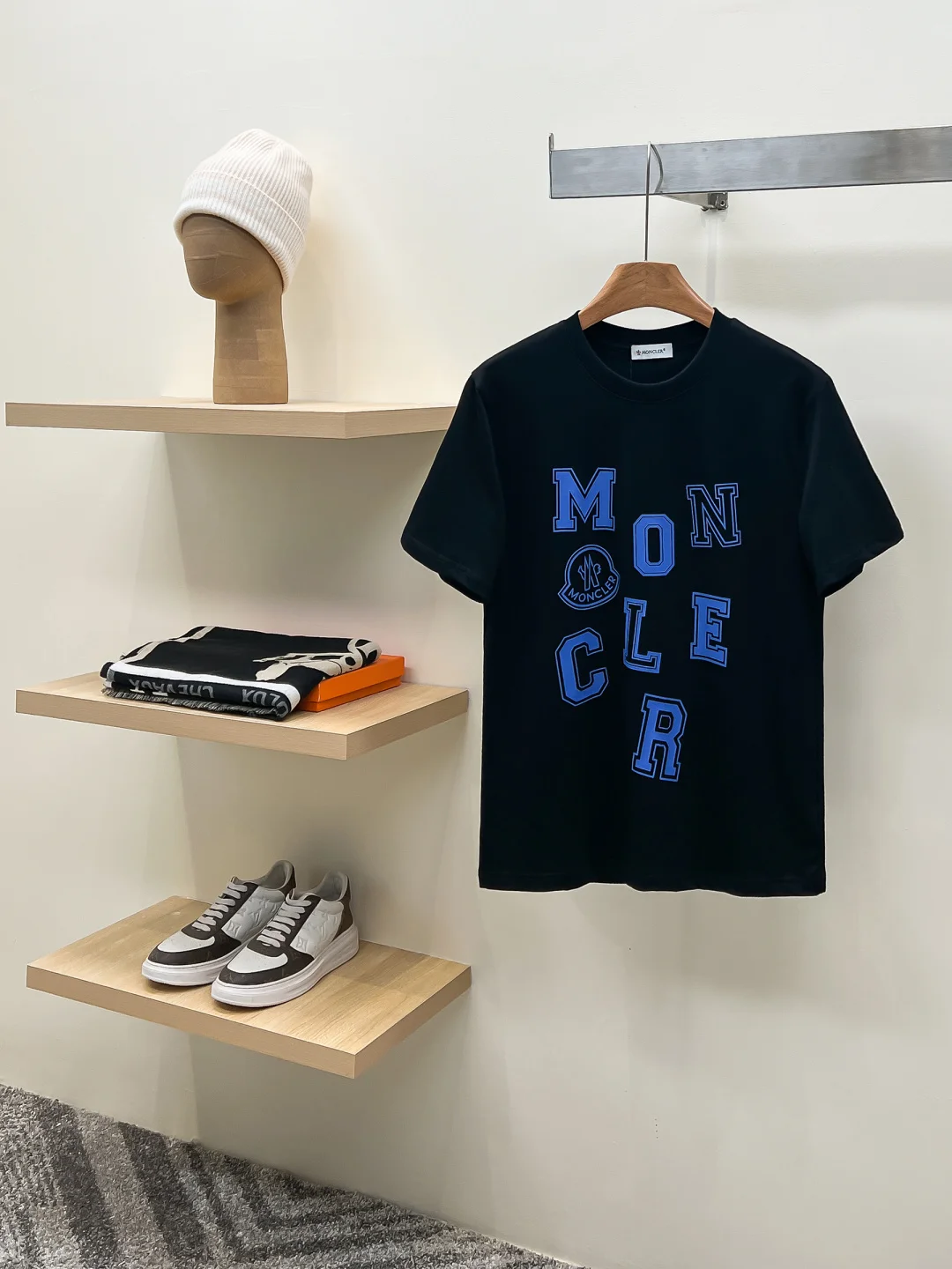 Moncler War Horse Series Short Sleeve Round Neck T-Shirt Moncler War Horse Series Short Sleeve Round Neck T-Shirt