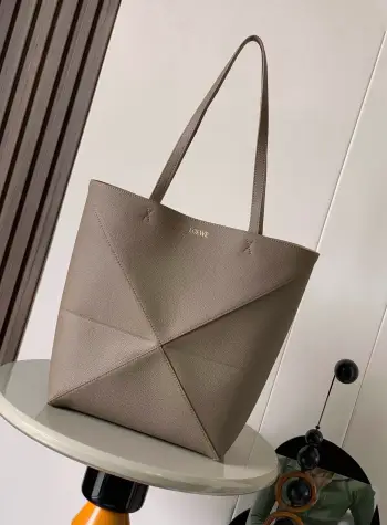 9029 Smooth Cowhide Geometric Handbag Women s Shoulder Bag Replica Loewe womens bags