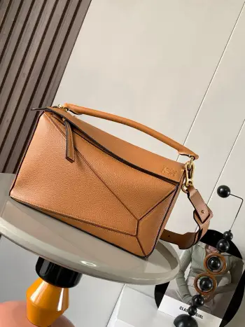 9017 Lychee Pattern Cowhide Handbag Women s Crossbody Bag Replica Loewe womens bags