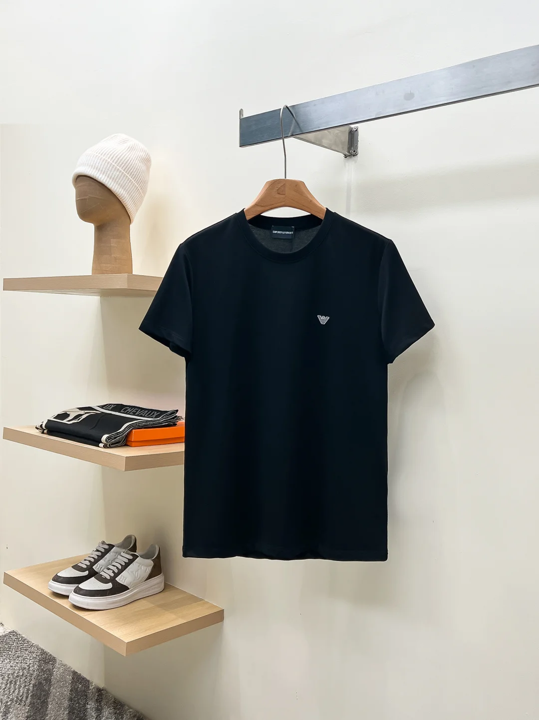 Armani Men s Casual Short Sleeve T-Shirt Armani Men s Casual Short Sleeve T-Shirt