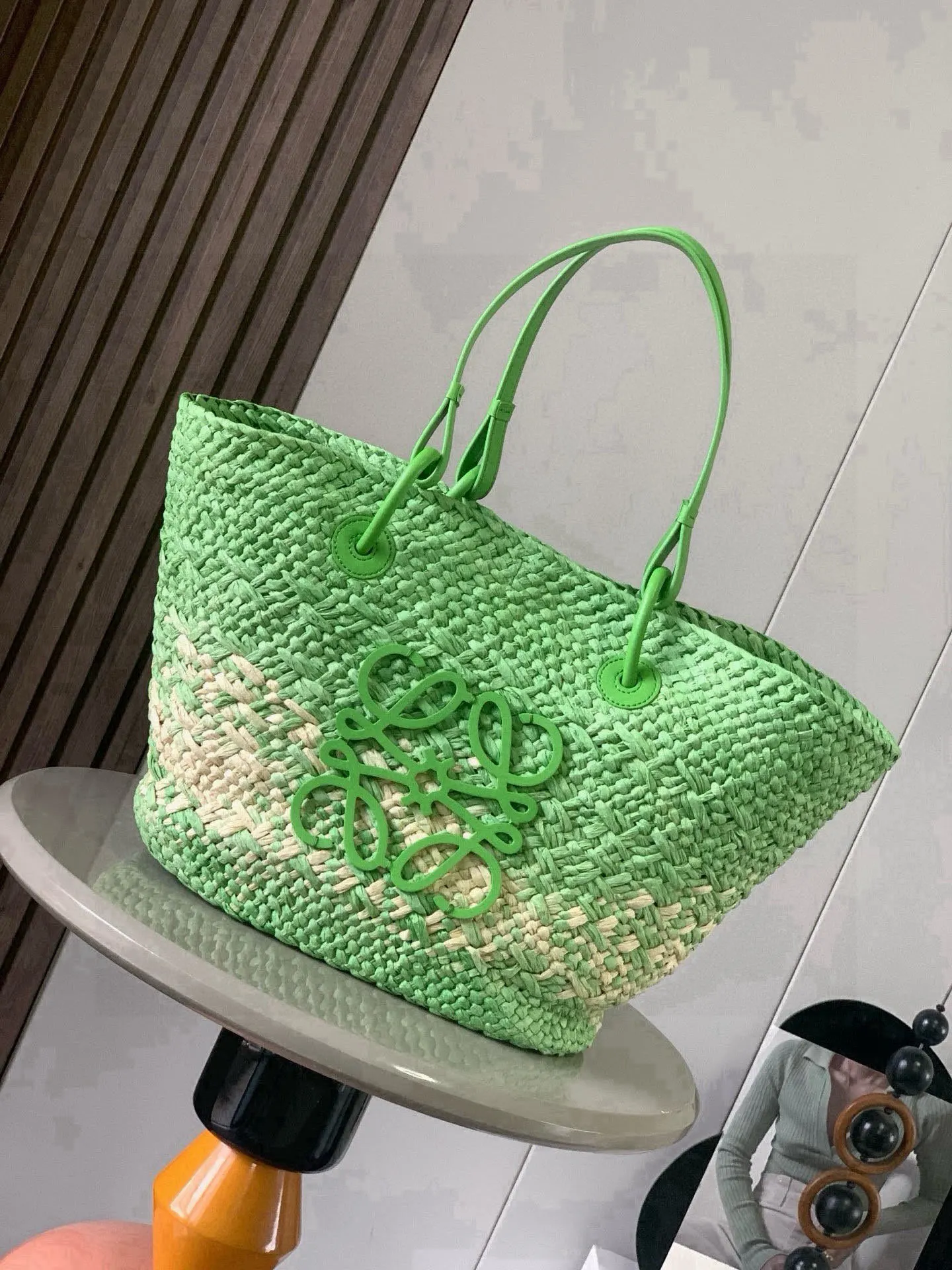 Loewe 8008 Iraq Palm Fiber Handbag Women s Shoulder Bag Loewe 8008 Iraq Palm Fiber Handbag Women s Shoulder Bag