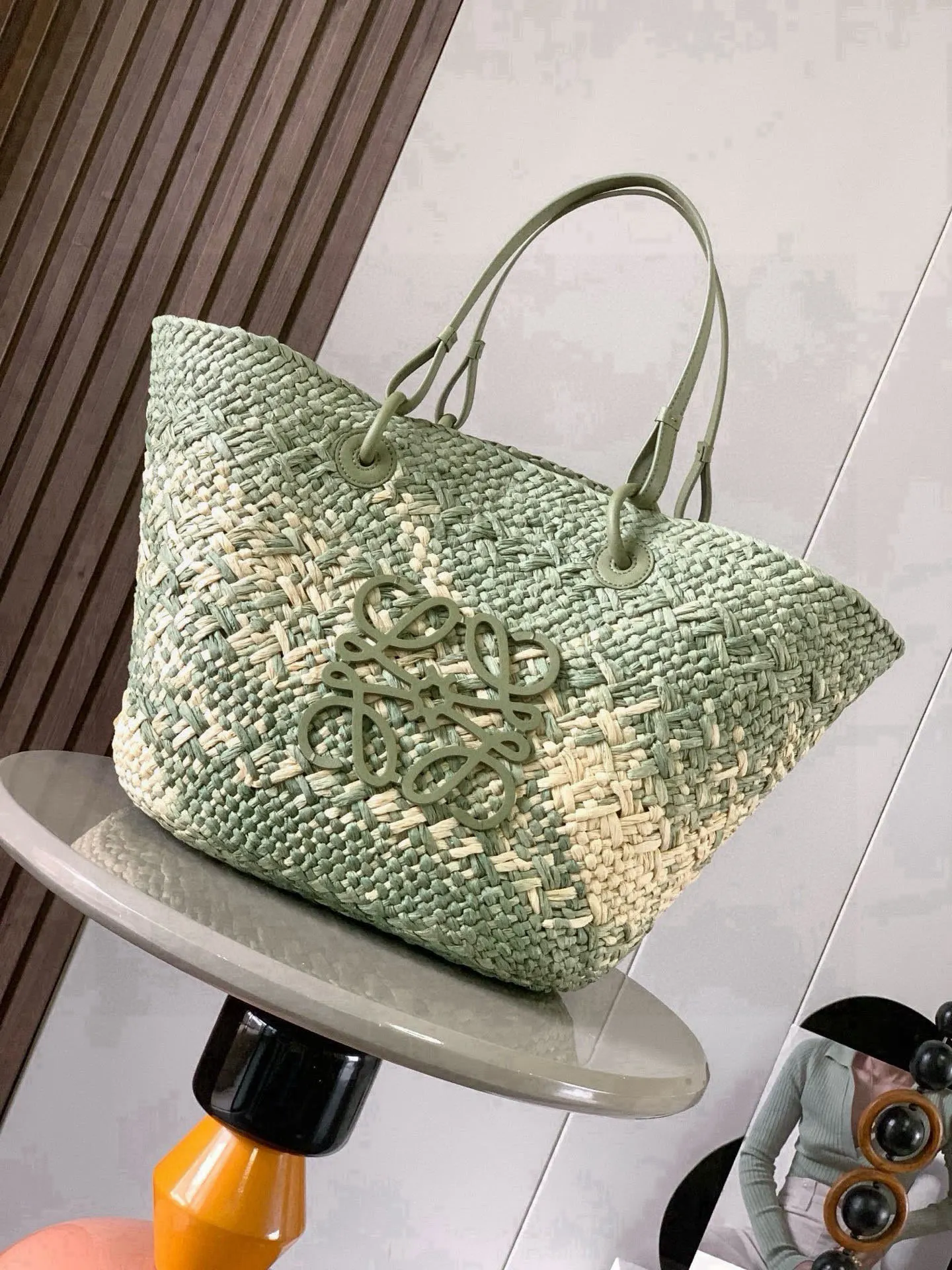 Loewe 8008 Iraq Palm Fiber Handbag Women s Shoulder Bag Loewe 8008 Iraq Palm Fiber Handbag Women s Shoulder Bag