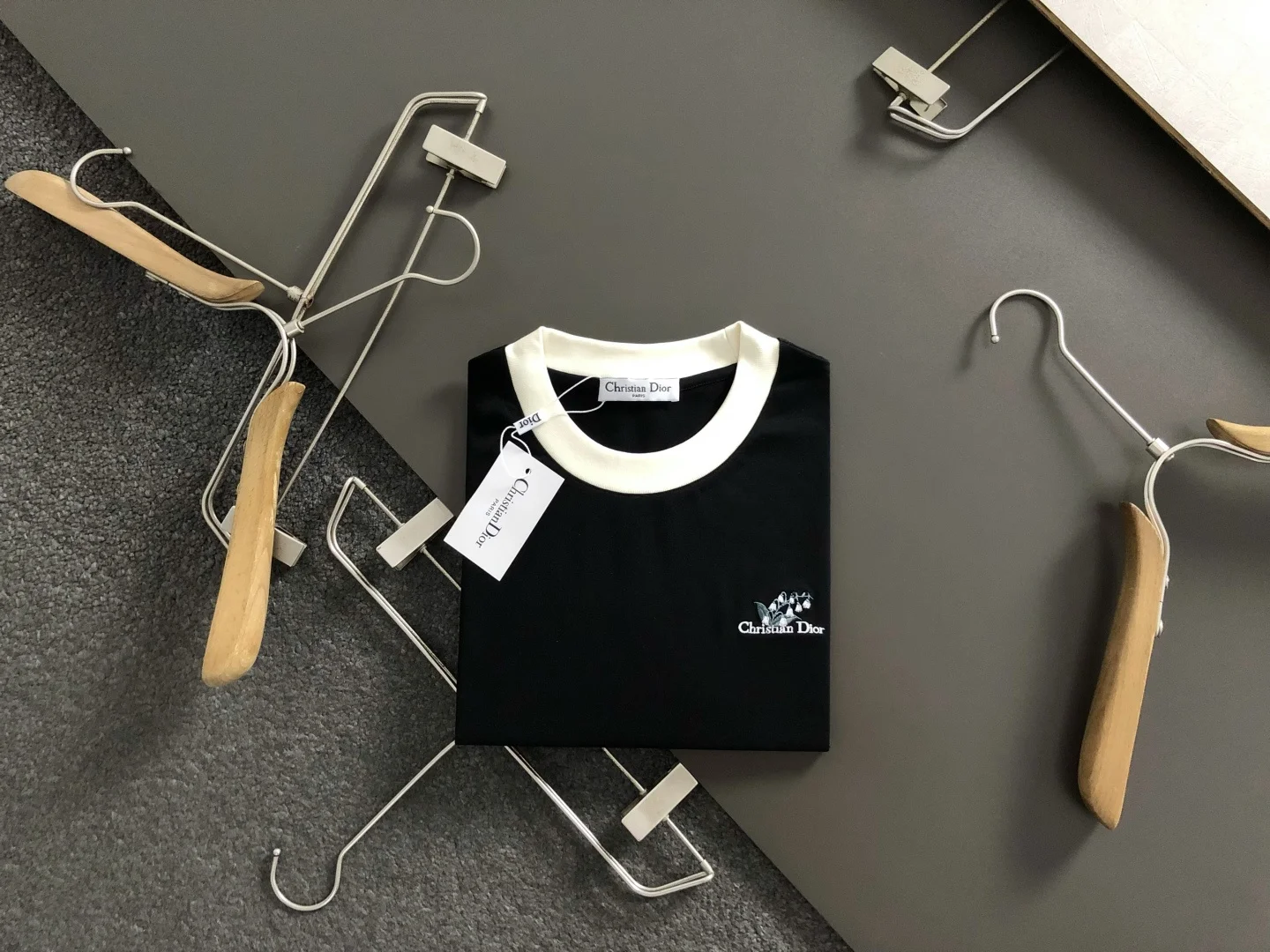 Dior Spring and summer embroidered letter short sleeves