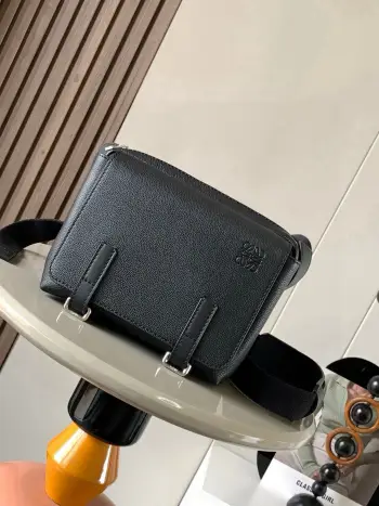 9012 New XS Messenger Bag Men s Crossbody Bag Replica Loewe mens bags