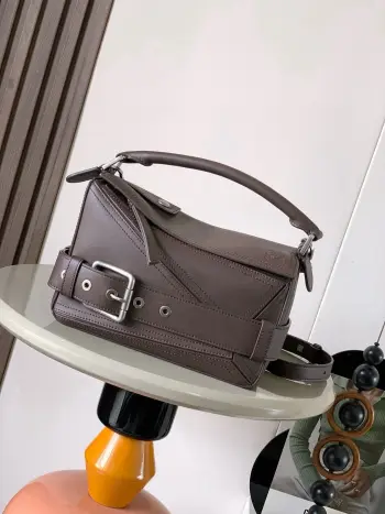 9151 Glossy Cowhide Leather Handbag Women s Crossbody Bag Replica Loewe womens bags