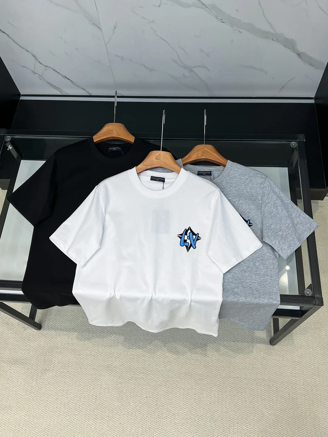 Louis Vuitton Men s New Round Neck Short Sleeve