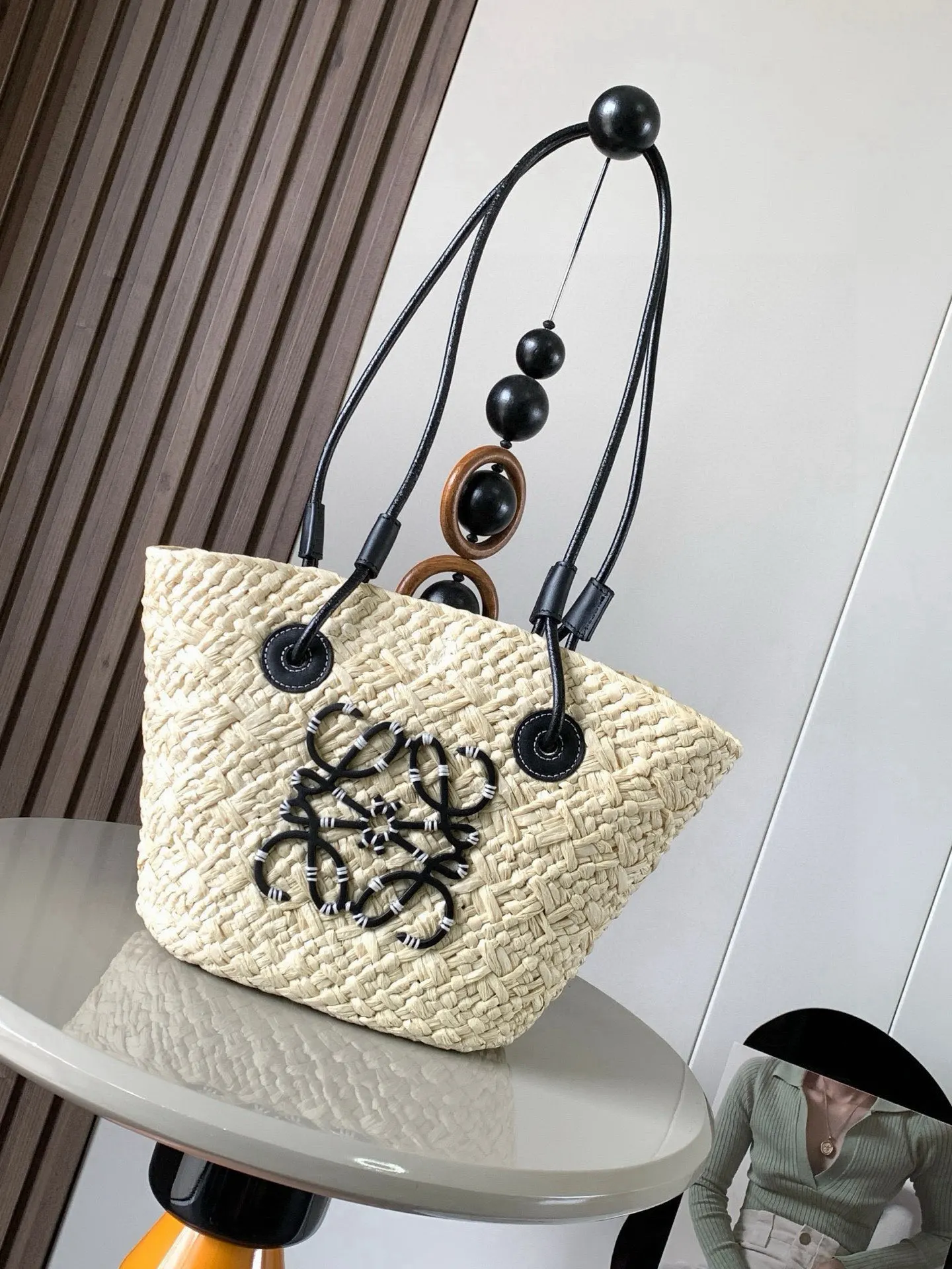 Loewe 8007 Small Iraka Palm Fiber Handbag Women s Shoulder Bag Loewe 8007 Small Iraka Palm Fiber Handbag Women s Shoulder Bag
