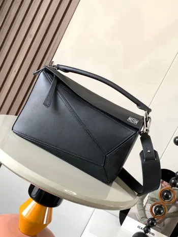 9017 Lychee Pattern Cowhide Handbag Women s Crossbody Bag Replica Loewe womens bags