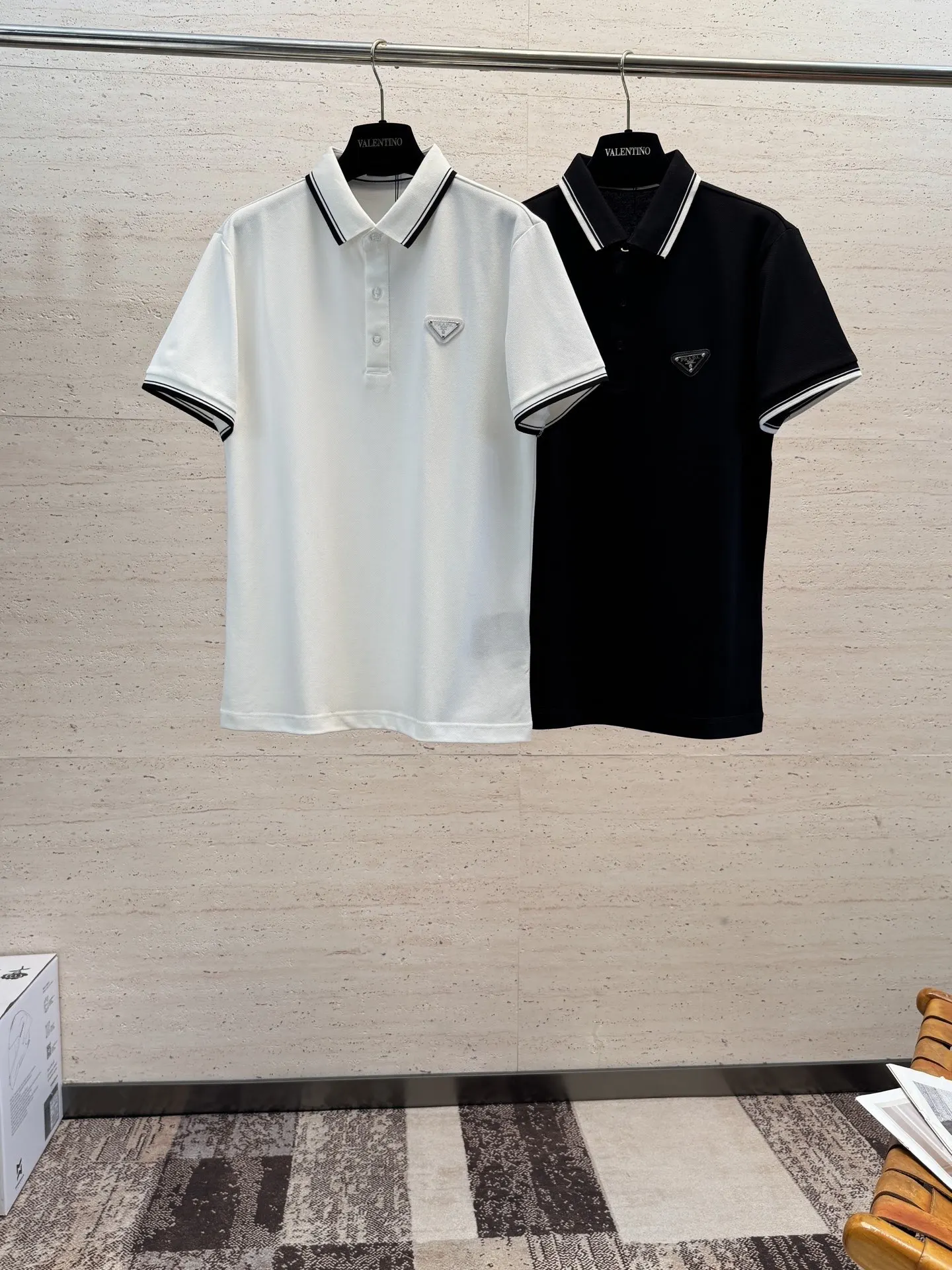 Prada Spring and summer men s short-sleeve polo
