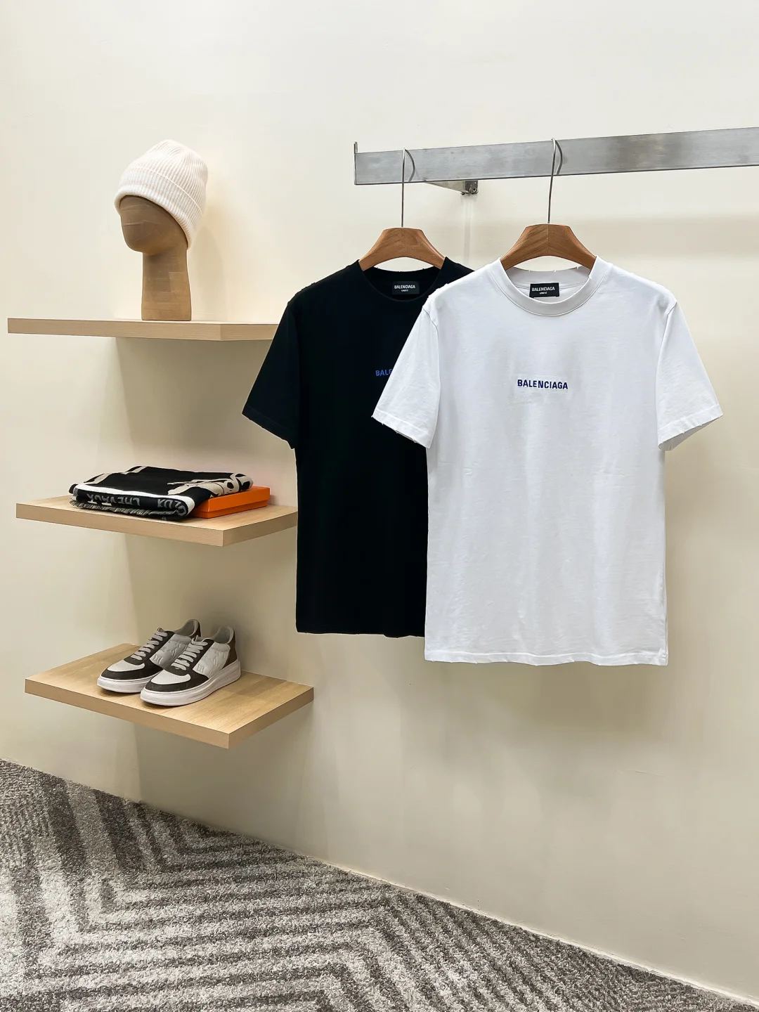 Dior Latest short-sleeve round-neck T-shirt