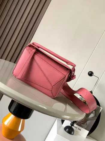 9020 geometric mini handbag women s crossbody bag Replica Loewe womens bags