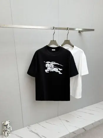 Spring and summer new short-sleeved T-shirts Replica Burberry Tshirts and Polos