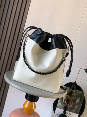 9101 Two-tone Napa Lambskin Tote Bag Women s Shoulder Bag Replica Loewe womens bags