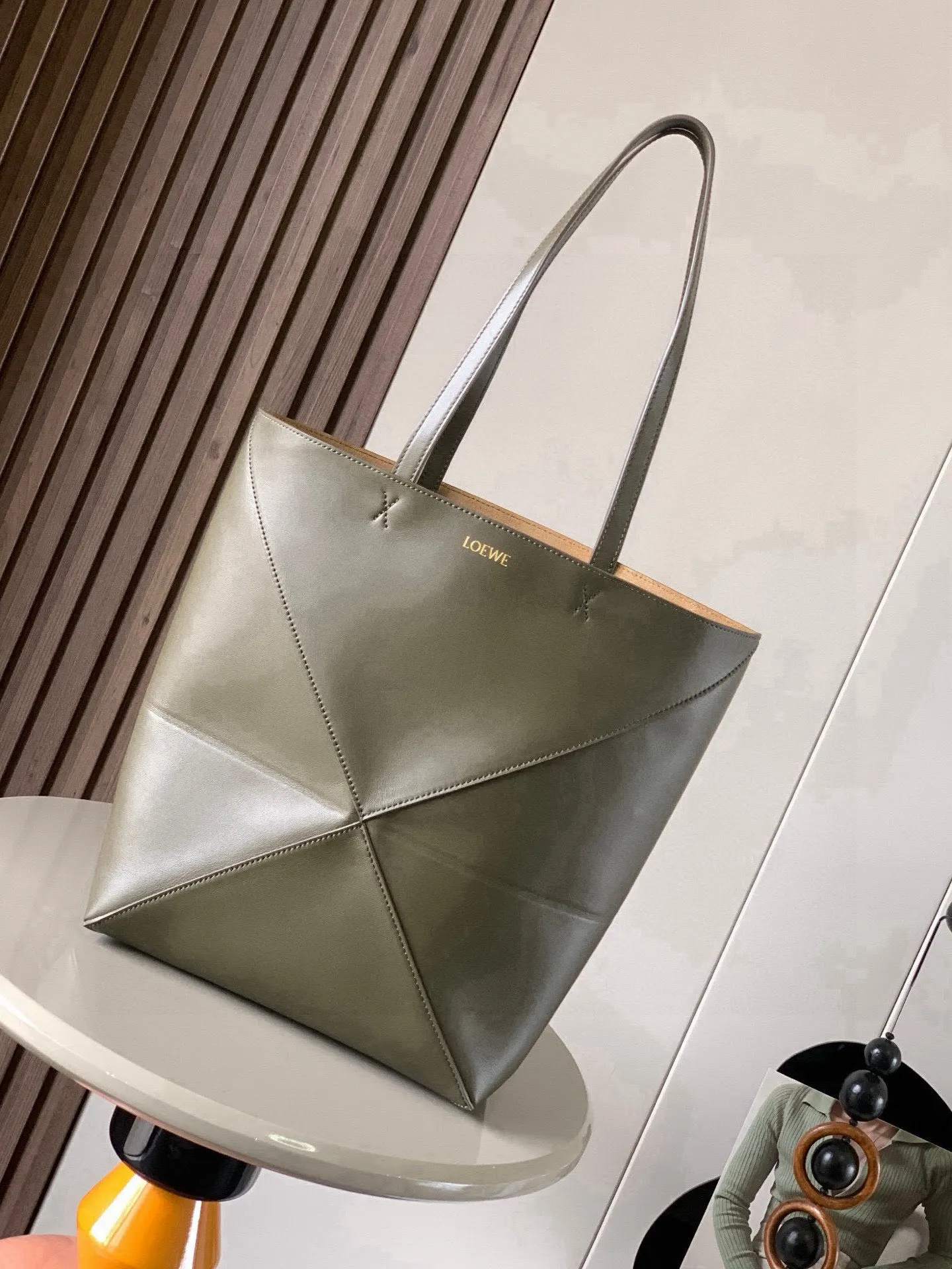 Loewe 9029 Smooth Cowhide Geometric Handbag Women s Shoulder Bag