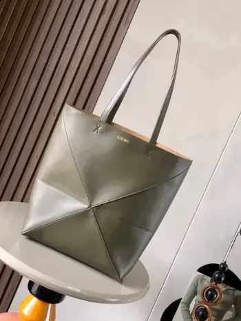 9029 Smooth Cowhide Geometric Handbag Women s Shoulder Bag Replica Loewe womens bags