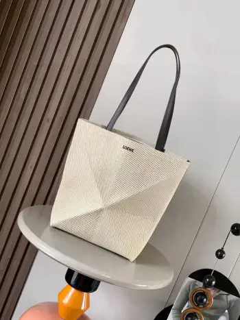 9029 Smooth Cowhide Leather Geometric Handbag Women s Shoulder Bag Replica Loewe womens bags