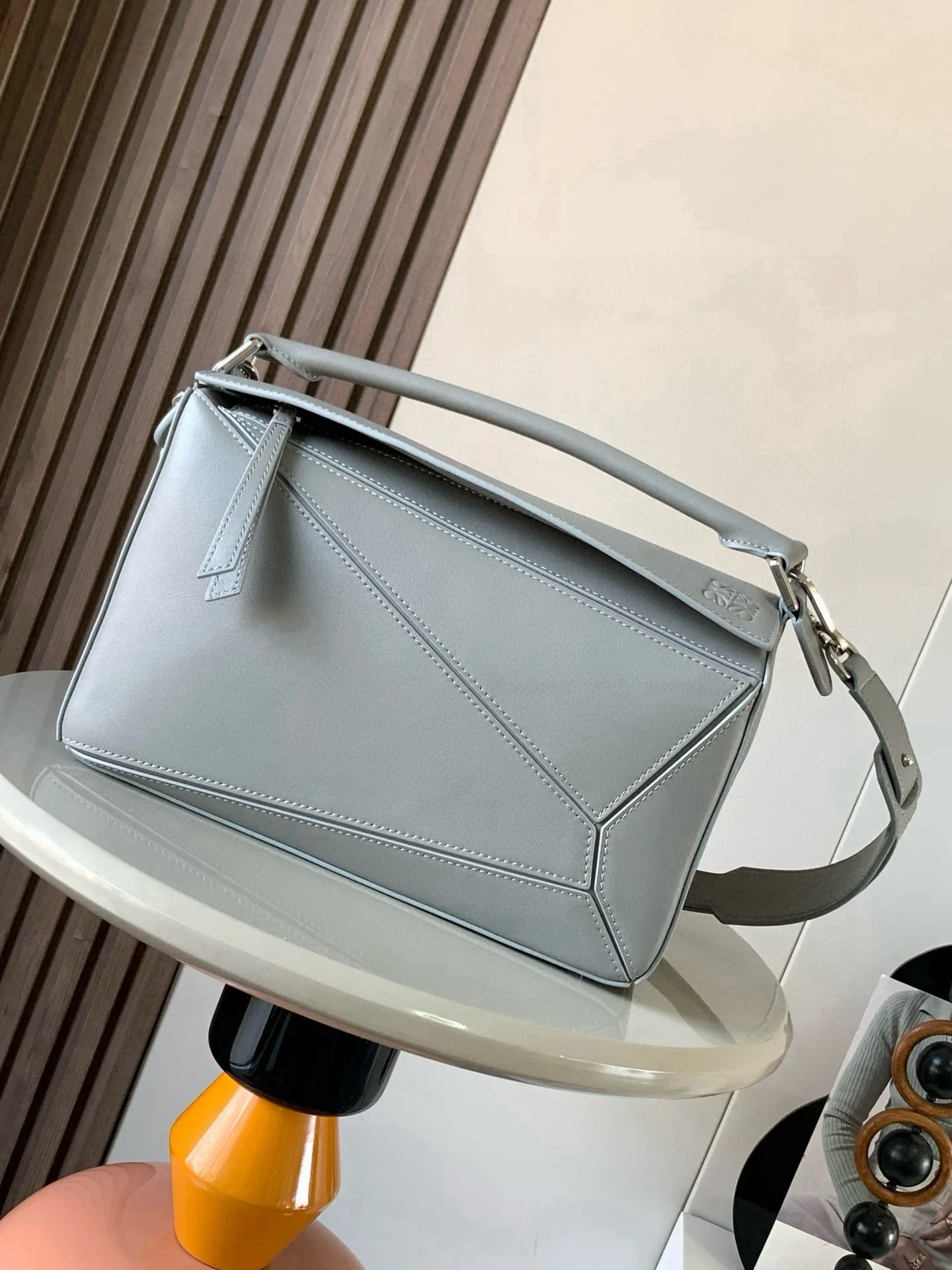 Loewe 9017 Lychee Pattern Cowhide Handbag Women s Crossbody Bag Loewe 9017 Lychee Pattern Cowhide Handbag Women s Crossbody Bag