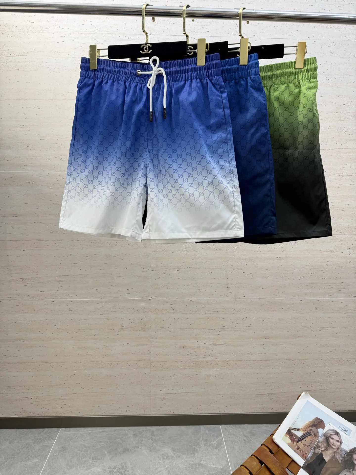 Gucci Drawstring versatile men s casual sports shorts five-point pants
