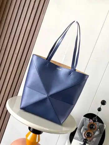 9029 Smooth Cowhide Leather Geometric Handbag Women s Shoulder Bag Replica Loewe womens bags