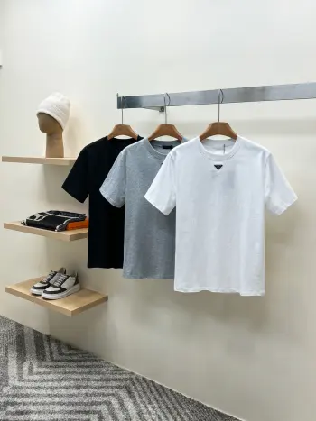 New short-sleeve T-shirt Replica Prada Tshirts and Polos