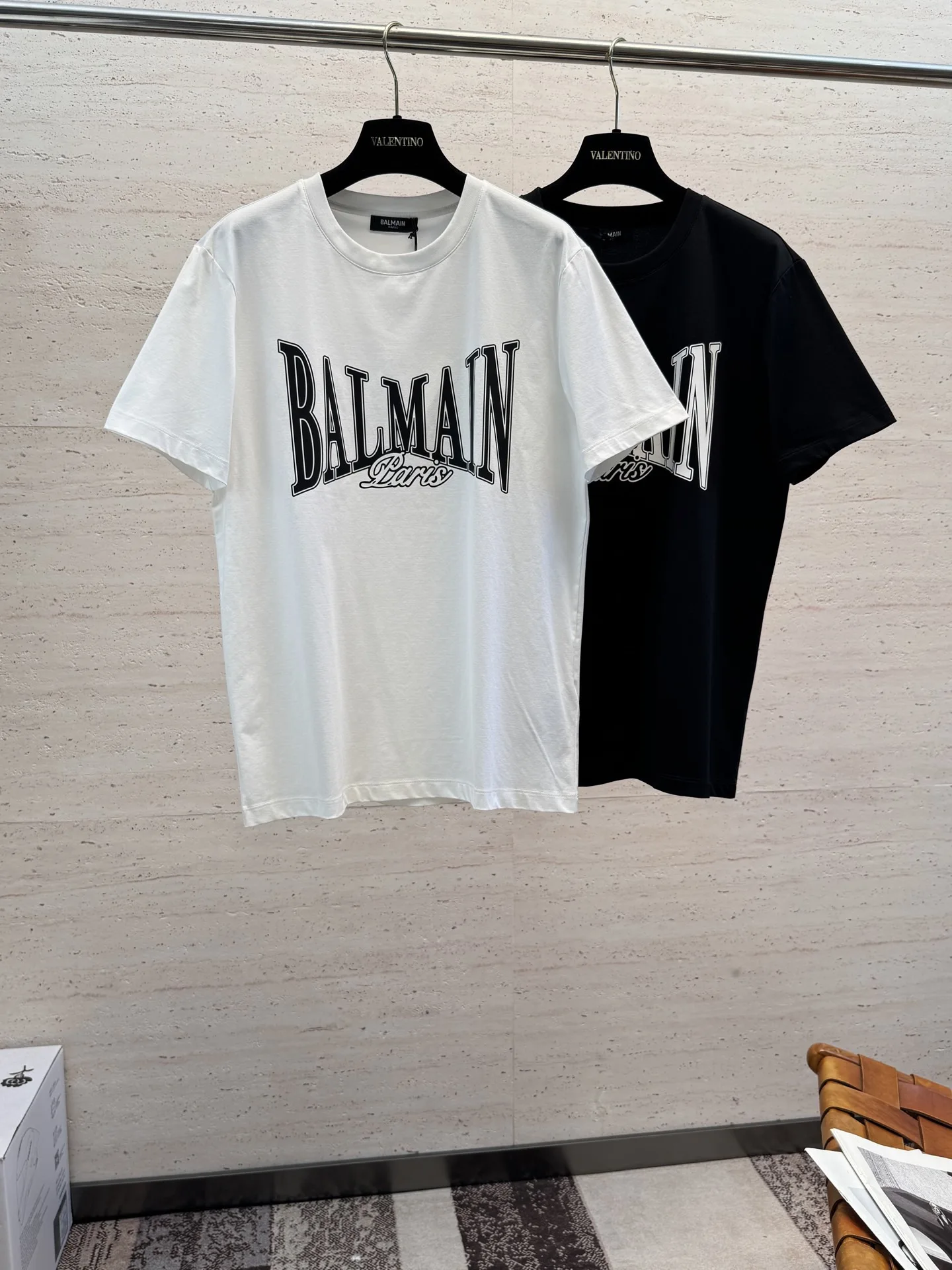 Balenciaga New Spring/Summer Casual Men s Round Neck Short Sleeve Balenciaga New Spring/Summer Casual Men s Round Neck Short Sleeve