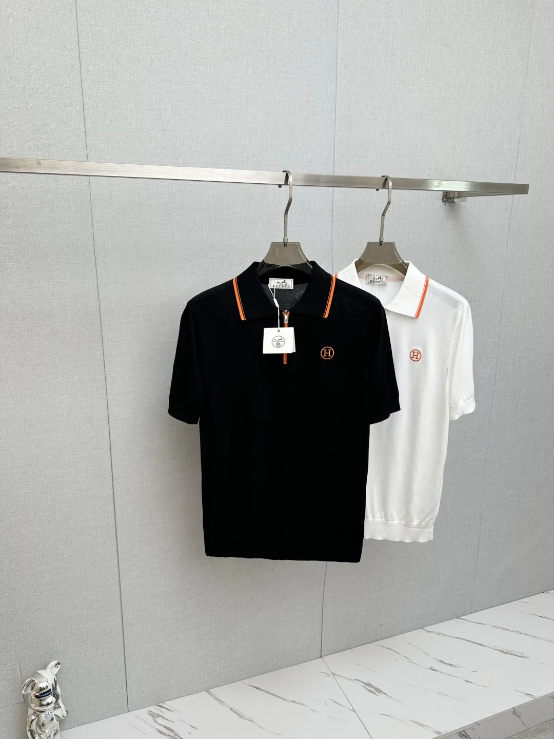 Hermes Men s Polo Shirt with Collar and Short Sleeves